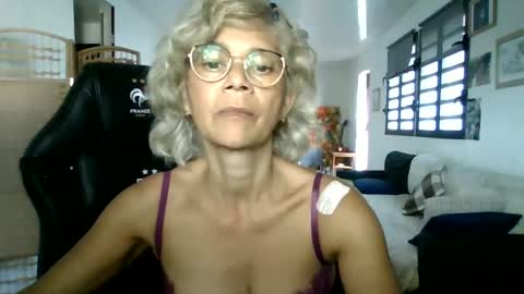 francelune online show from 02-01-25, 01:41