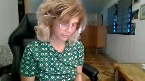 francelune online show from 09-30-25, 02:11