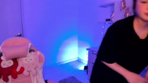 Snapshot of francesca_7 chatting on 12-21-24, 07:16 francesca_7 online show from 12-21-24, 07:16