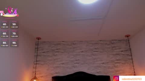          online show from 10-28-25, 03:10