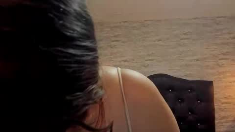          online show from 12-21-25, 02:35