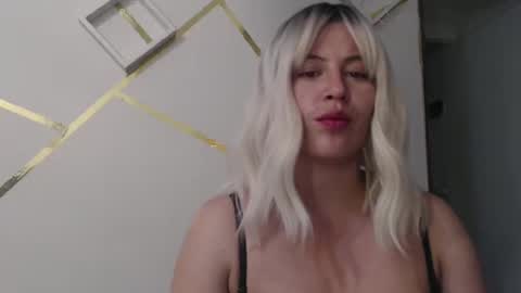 Francesca online show from 03-06-25, 01:16