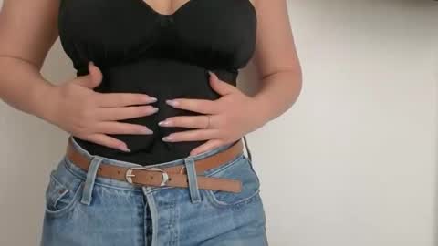 Francesca online show from 11-25-25, 03:56