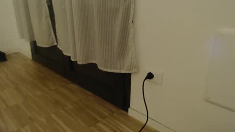 Snapshot of francescosal chatting on 09-27-25, 06:35 francescosal online show from 09-27-25, 06:35