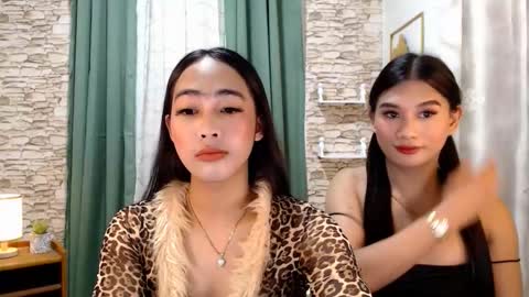 francia_hilton1 online show from 10-09-25, 05:22