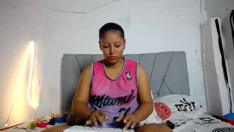 francihot4 online show from 02-01-26, 03:05