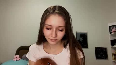 Snapshot of francinaporteus chatting on 10-11-25, 03:43 Francis online show from 10-11-25, 03:43