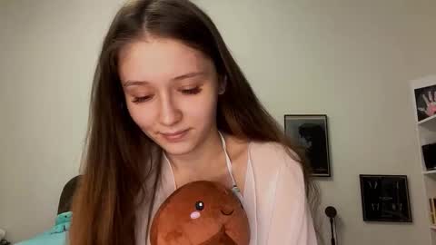 Snapshot of francinaporteus chatting on 10-21-25, 02:07 Francis online show from 10-21-25, 02:07