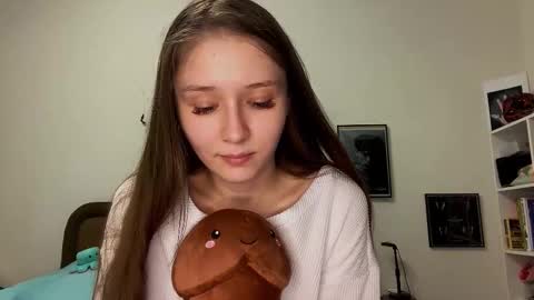 Snapshot of francinaporteus chatting on 10-24-25, 03:19 Francis online show from 10-24-25, 03:19