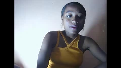 Snapshot of francine925426 chatting on 11-04-25, 07:07 francine925426 online show from 11-04-25, 07:07