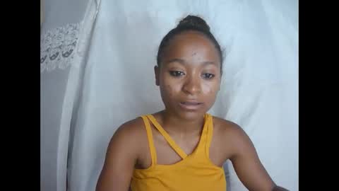 Snapshot of francine925426 chatting on 12-02-25, 09:14 francine925426 online show from 12-02-25, 09:14