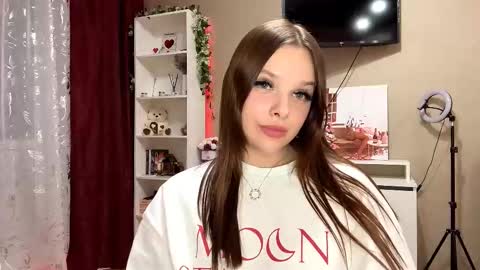 Lina online show from 03-23-26, 04:33