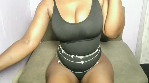 Snapshot of francy_123456 chatting on 02-11-26, 04:39 francy 123456 online show from 02-11-26, 04:39