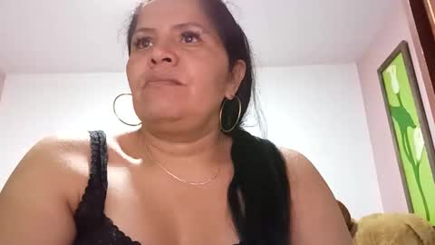 Snapshot of francy_froz chatting on 10-27-25, 02:15 francy froz online show from 10-27-25, 02:15