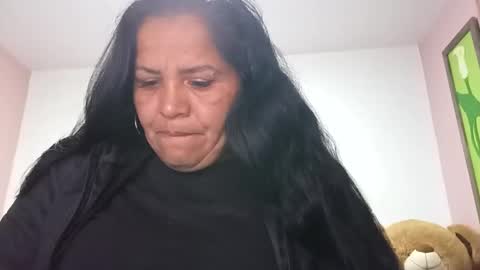 Snapshot of francy_froz chatting on 11-04-25, 01:38 francy froz online show from 11-04-25, 01:38