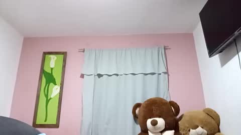 Snapshot of francy_froz chatting on 11-23-25, 07:02 francy froz online show from 11-23-25, 07:02