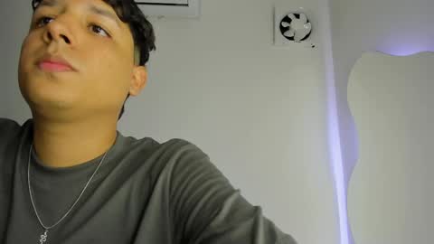 Castiglioni online show from 03-08-25, 04:01