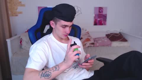 Frank online show from 01-06-25, 02:48