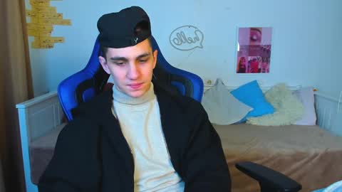 Frank online show from 02-18-25, 06:48