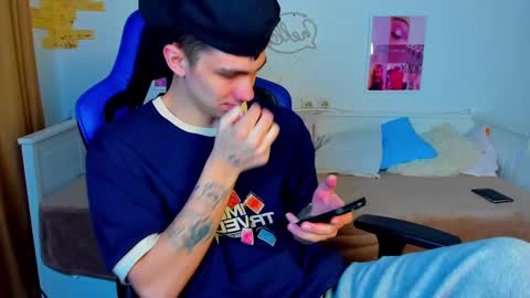 Frank online show from 02-28-25, 04:54