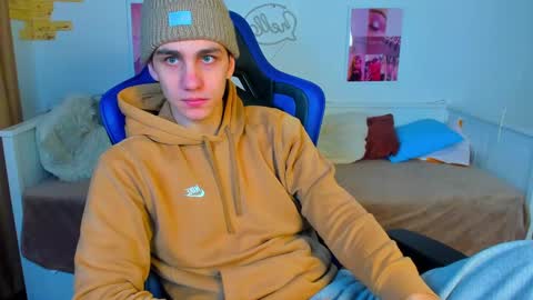 Frank online show from 03-12-25, 06:18