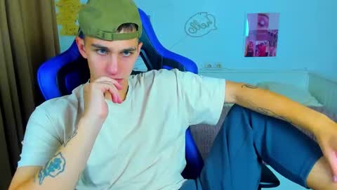 Frank online show from 09-18-25, 04:47