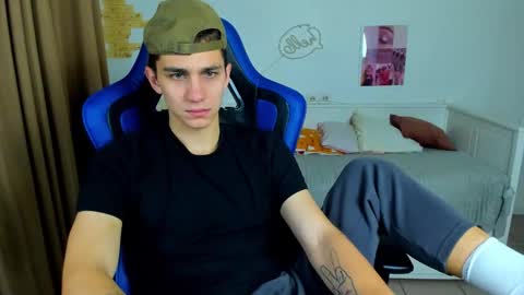 Frank online show from 10-17-25, 04:48