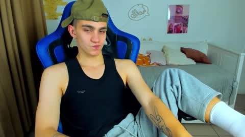 Frank online show from 10-23-25, 04:56