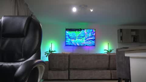 Frank Farrell. Hey remember to give me a thumbs up Ty online show from 01-17-26, 04:50