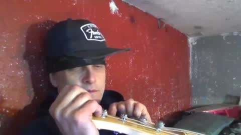 Snapshot of franklyzappa chatting on 12-22-24, 12:16 Girth Brookes online show from 12-22-24, 12:16