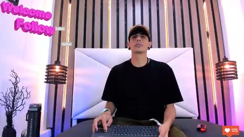 Franvill trato online show from 10-22-25, 07:13