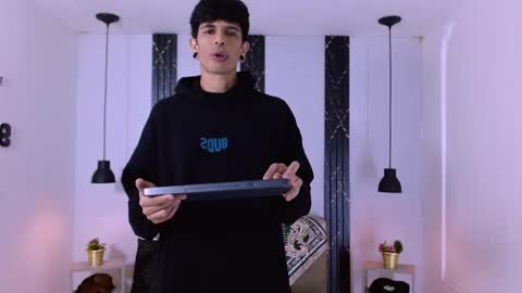 Franvill trato online show from 01-12-26, 07:19