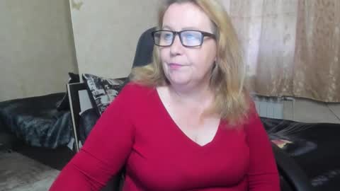 Snapshot of fraumartha chatting on 10-17-25, 12:08 FrauMartha online show from 10-17-25, 12:08