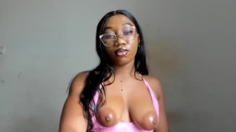 Freaky ebonygirl online show from 09-25-25, 07:01