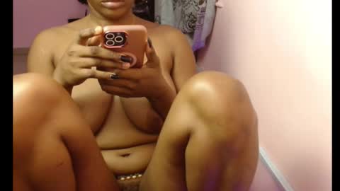 Snapshot of freaky_luna chatting on 09-17-25, 04:47 luna online show from 09-17-25, 04:47