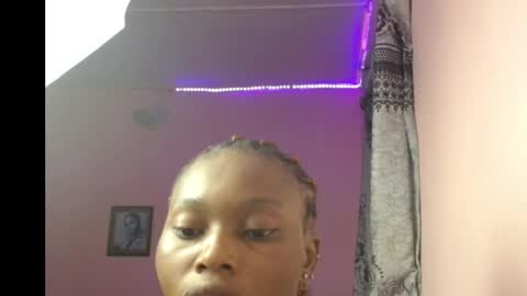 Snapshot of freaky_luna chatting on 10-22-25, 02:34 luna online show from 10-22-25, 02:34