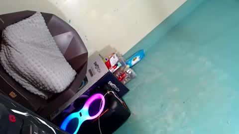 Snapshot of freaky_mariah chatting on 03-16-26, 05:44 just call me mariah online show from 03-16-26, 05:44