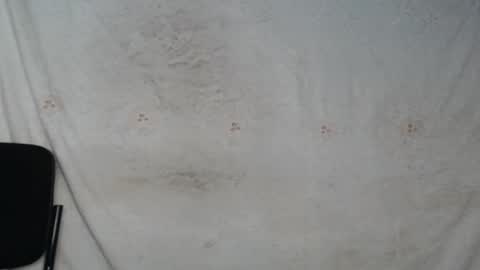 Snapshot of freaky_maxy chatting on 03-04-25, 03:04 maxy online show from 03-04-25, 03:04