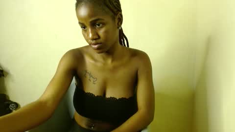 Snapshot of freaky_shamzzy chatting on 02-18-26, 02:46 shamika online show from 02-18-26, 02:46