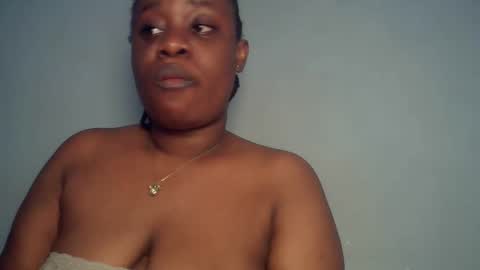 Snapshot of freaky_slut5 chatting on 01-13-26, 04:07 freaky slut5 online show from 01-13-26, 04:07