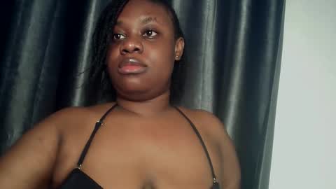 Snapshot of freaky_slut5 chatting on 04-13-26, 04:07 freaky slut5 online show from 04-13-26, 04:07