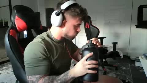 freakyfitking online show from 01-19-25, 08:51