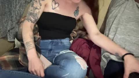 Snapshot of freakyredgivinghead chatting on 11-16-25, 08:36 freakyredgivinghead online show from 11-16-25, 08:36