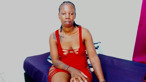 FreakyScarlet00 online show from 11-03-25, 09:05