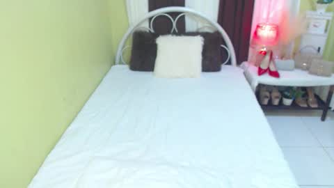 Freakyzae online show from 11-28-25, 02:36