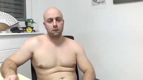 Snapshot of freddow chatting on 12-04-24, 03:43 freddow online show from 12-04-24, 03:43