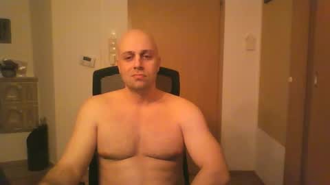 Snapshot of freddow chatting on 01-08-25, 10:27 freddow online show from 01-08-25, 10:27