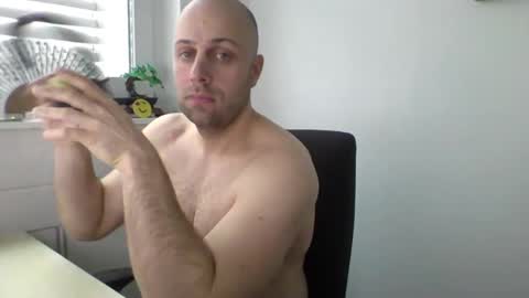 Snapshot of freddow chatting on 01-14-25, 01:28 freddow online show from 01-14-25, 01:28