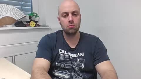 Snapshot of freddow chatting on 02-06-25, 02:26 freddow online show from 02-06-25, 02:26
