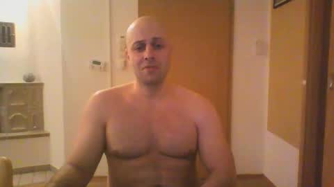 Snapshot of freddow chatting on 03-02-25, 09:01 freddow online show from 03-02-25, 09:01